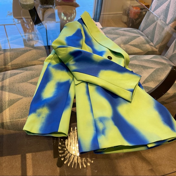 Fashion Nova’ Boyfriend Blazer - Picture 4 of 8